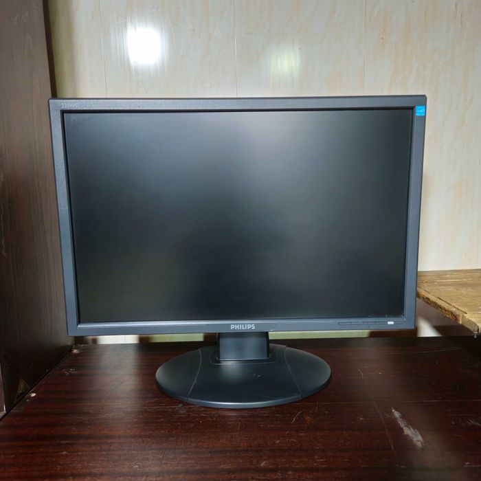 Монитор 22" Philips hws8220q