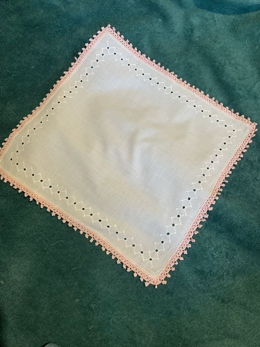 Носовий платок з мереживом