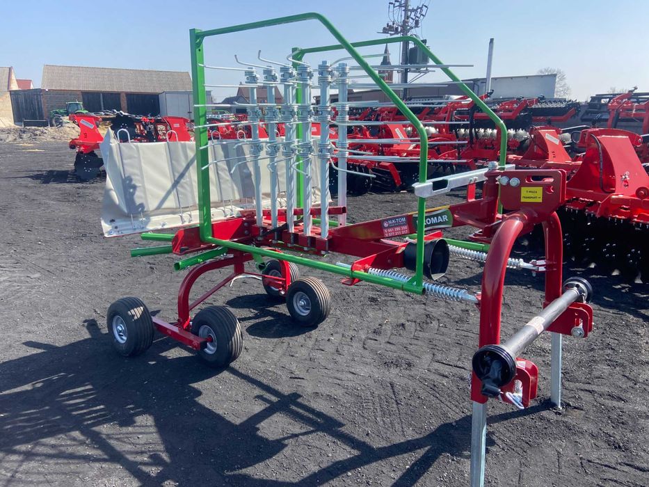 WYPRZEDAŻ Nowa zgrabiarka karuzelowa PROMAR COMER – tandem 3,5–4,1 m