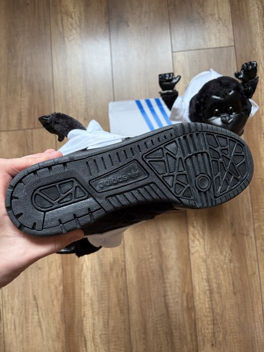Adidas Jeremy Scott Gorilla