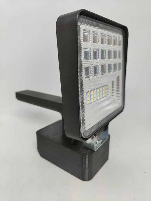 Latarka na akumulator DeWalt 126W z ZABEZPIECZENIEM