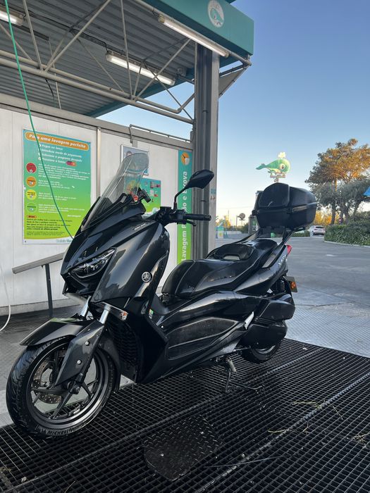 Yamaha Xmax 300 Iron Max