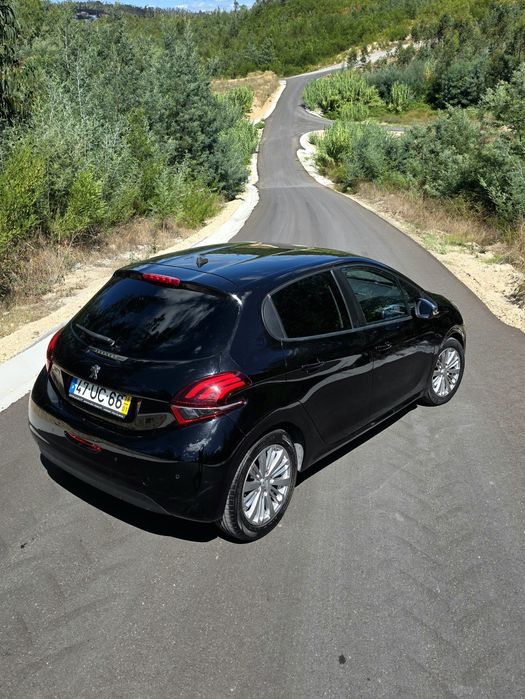 PEUGEOT 208 1.6 HDI STYLE