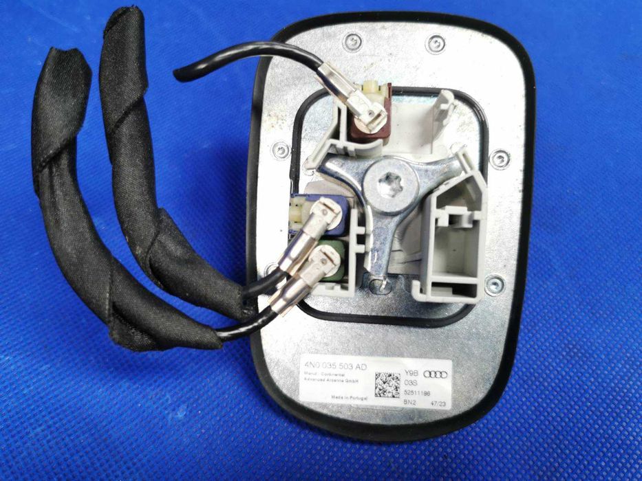 ANTENA dachowa GPS rekin WIĄZKA AUDI A3 8Y A6 A7 A8 D5 LY9B Oryginał