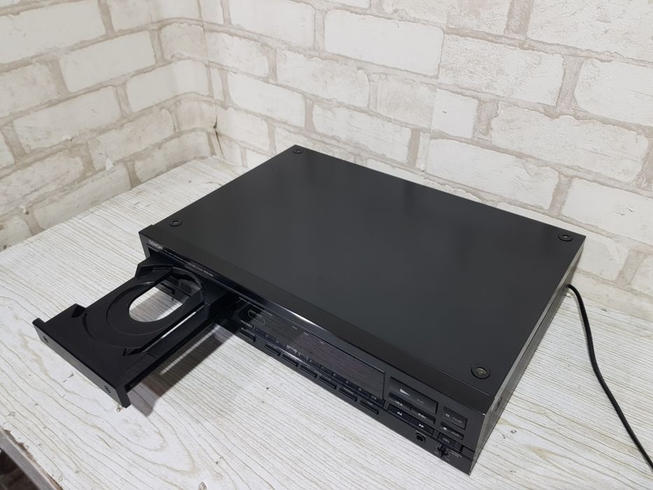 Програвач CD дисків DENON DCD-810, б/у з Німеччини
