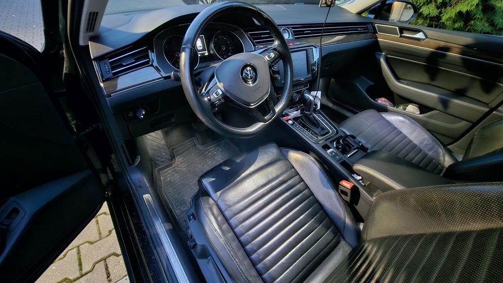 VW PASSATB8-240 4×4