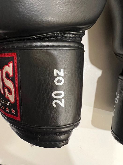 Перчатки боксерскі Twins 20 oz