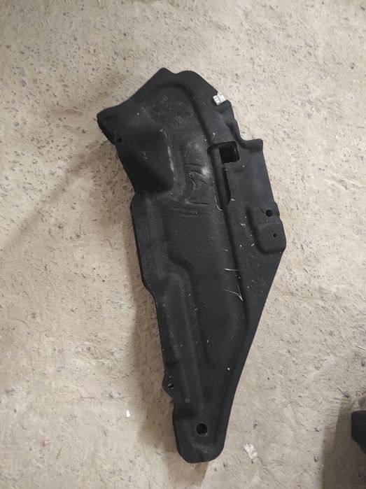 Захист audi q7,touareg 3,cayenne 3,4m0825285