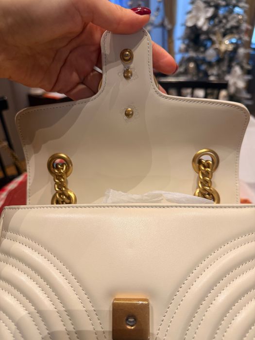 жіноча сумка гуччі