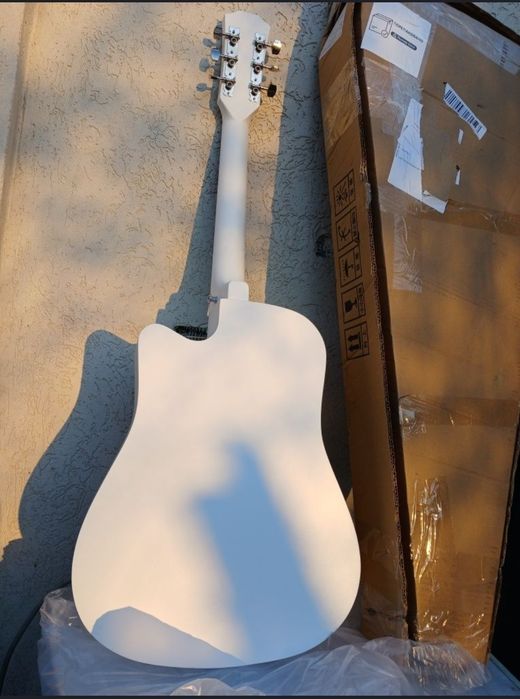 Гитара акустическая шести струнная Новая гитара  6 ти струнка