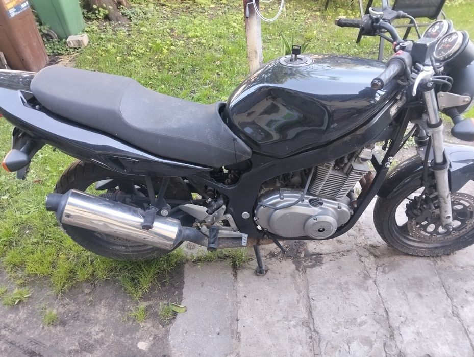 Suzuki GS 500 silnik