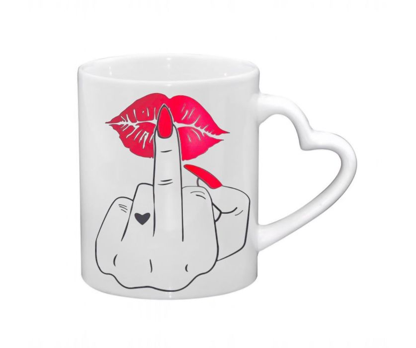 Kubek z uszkiem z sercem