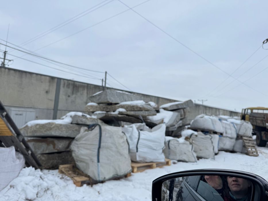 Granit oflisy duże bryły