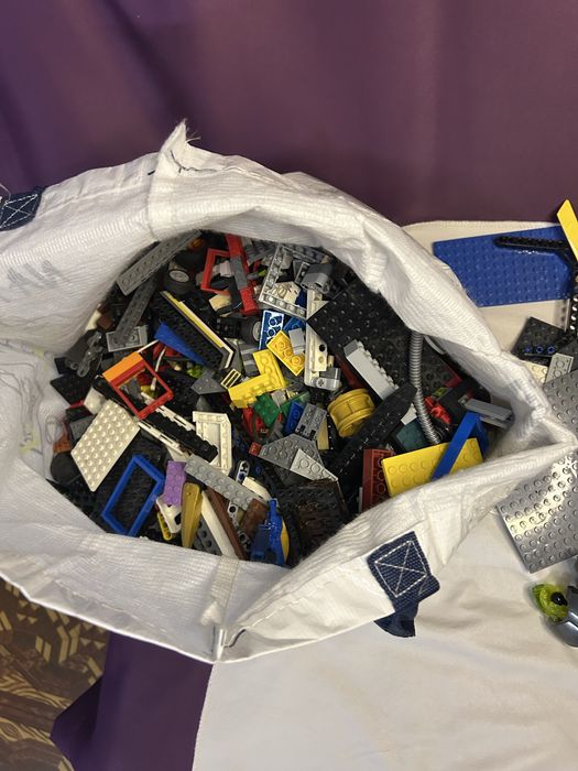 Лего на вагу ( орігінал)