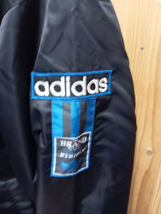 Kurtka adidas czarna z kapturem