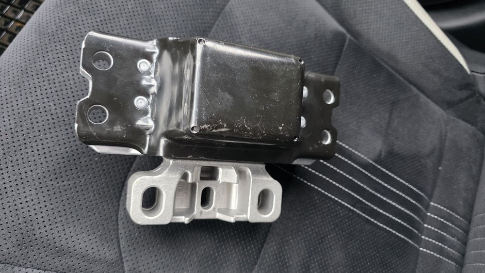 Подушка КПП VAG 1K0199555L Octavia A5, Caddy