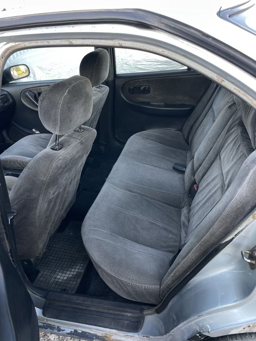 Nissan Primera p10