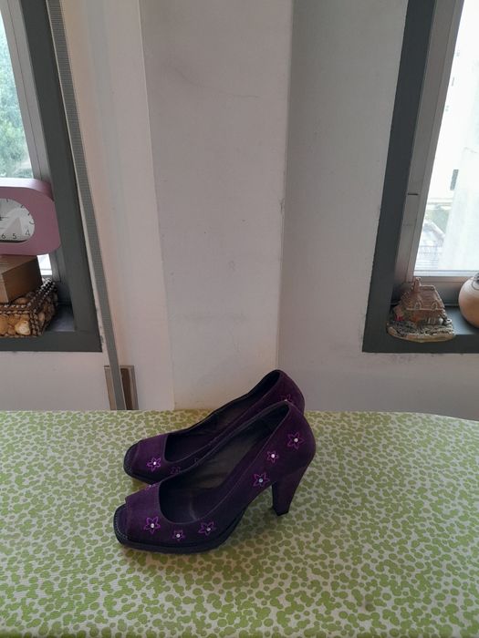 Vendo Sapatos de Senhora FOREVA muito bonitos como novos