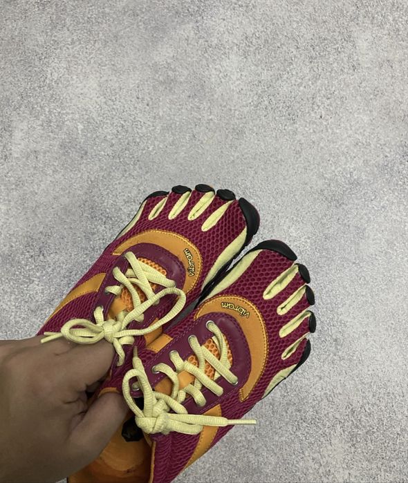 Vibram FiveFingers  жіночі кросівки 5 пальців
