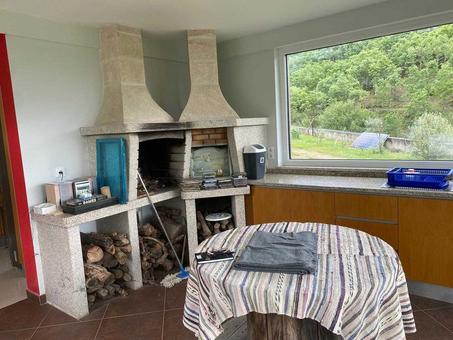 Arrenda-se casa de campo