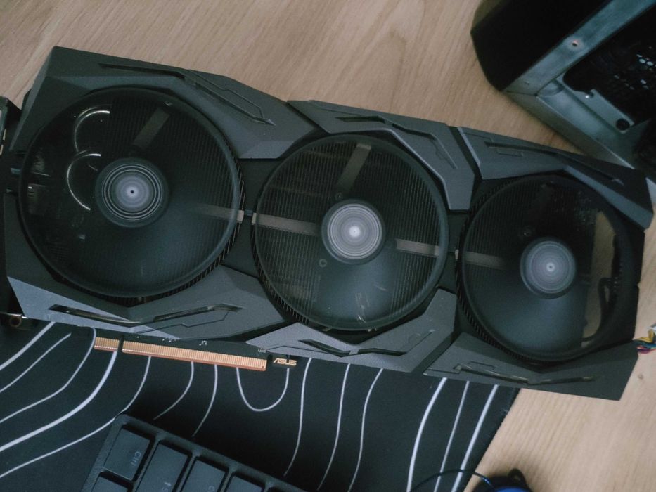 ASUS Strix Rx 5700 XT