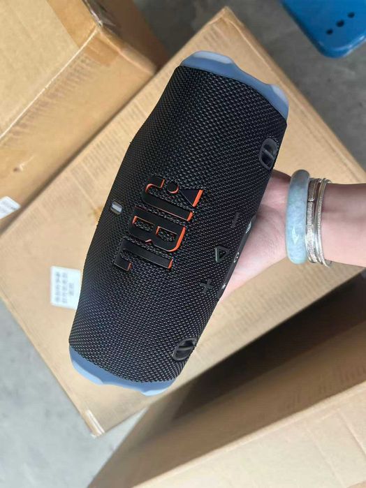 JBL CHARGE6 – AI Sound Boost, USB-C, 28h muzyki!