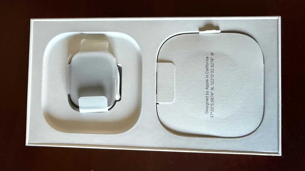 Apple Watch Ultra (1ª Geração), 49mm - Titânio