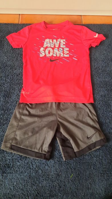 Conjunto desportivo 4 Anos