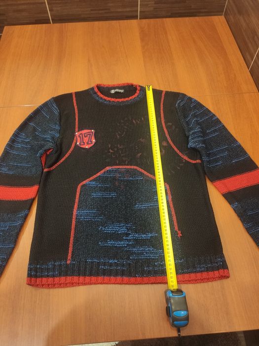 Продам свитер мужской