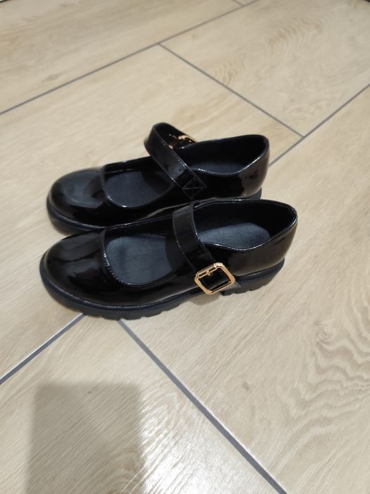 Buty lakierki, czarne roz. 34