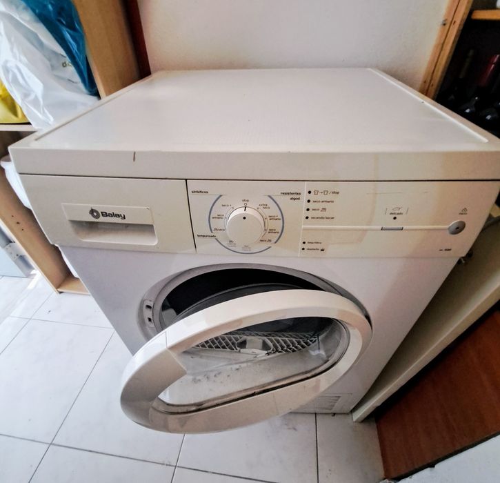 Máquina de secar roupa usada Balay