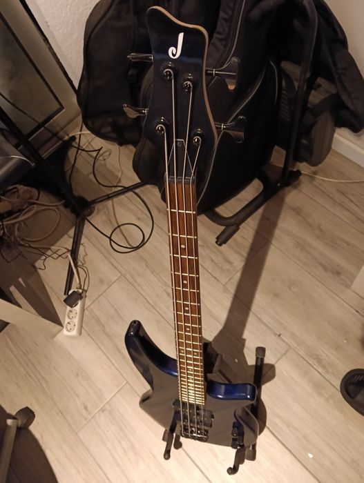 Jackson JS 2-Concert Bass