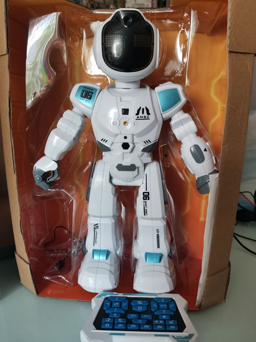 Tech bot robot multifunkcyjny