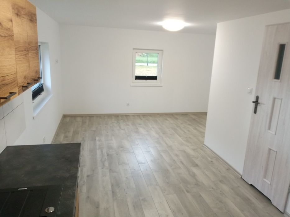 Wynajmę mieszkanie nowy dom jednorodzinny Skarszewy, ogrzane, podwórko