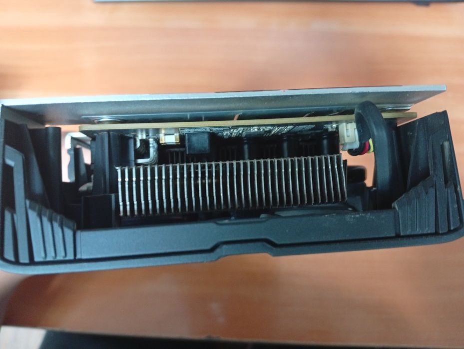 Продам видеокарту rx570 4gb йдеал