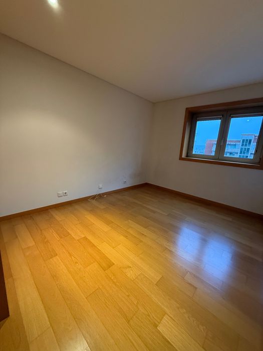 Arrenda-se T3 em Fraião