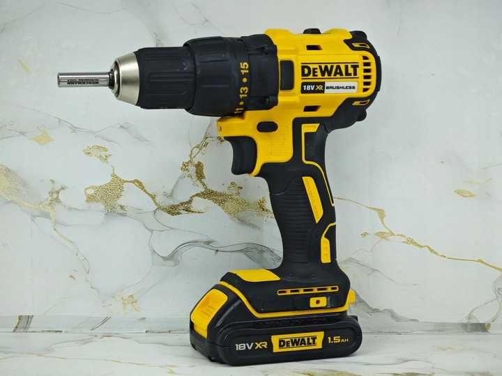 Wkrętarka akumulatorowa DEWALT DCD777
