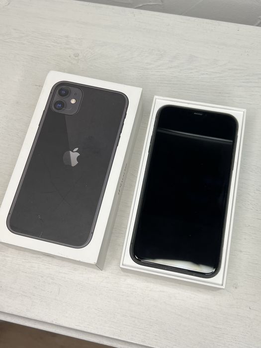 iPhone 11 czarny 64Gb