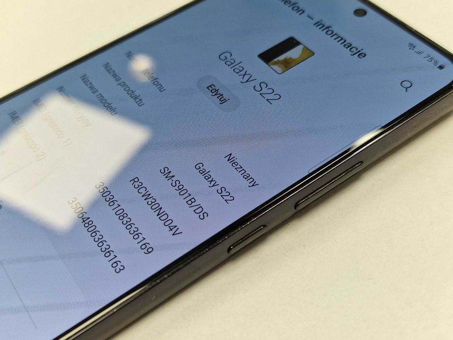 Samsung Galaxy S22 Dual SIM/ 8GB/ 128GB/ Grade A-/ bateria obniżona