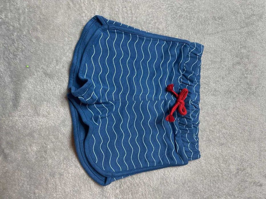 Granatowe spodenki z kokardką rozm. 74