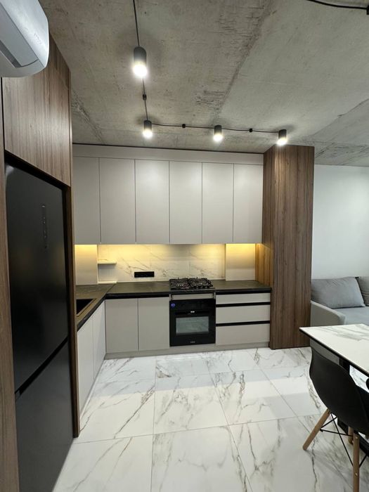 Оренда 1 кімнатної квартири / ЖК В4