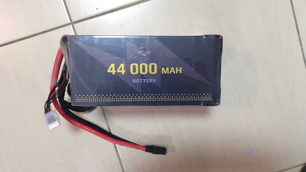 Аккумуляторная батарея Vampire  44000 мАч
