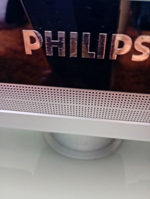 TV da PHILIPS em bom estado a funcionar. Não tem comando