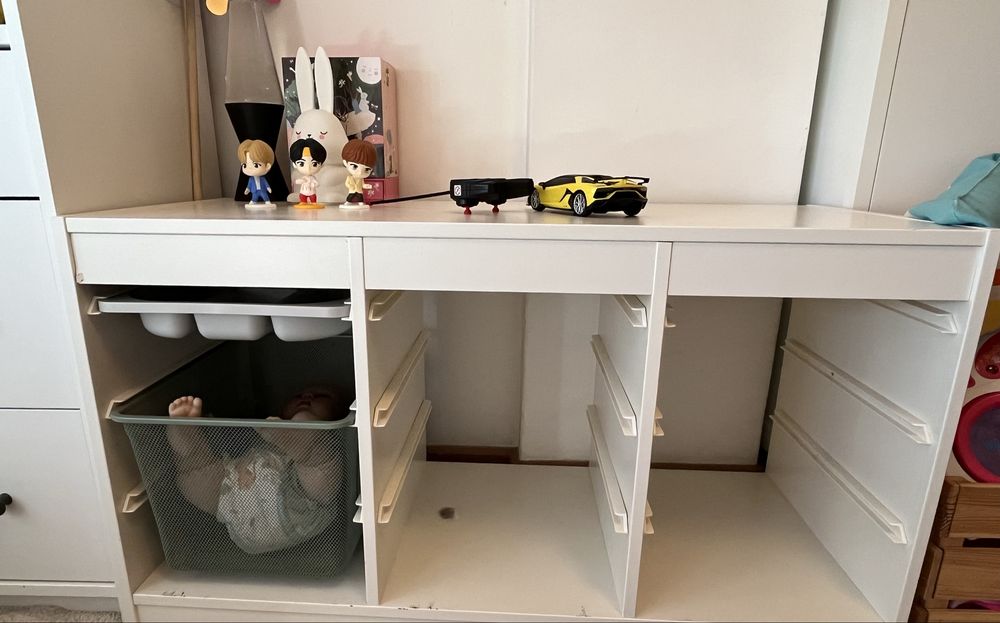 Movel IKEA Trofast com 7 caixas