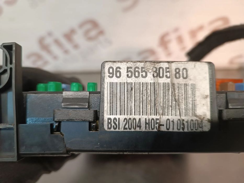 CAIXA DE FUSIVEIS / BSI CITROEN C4 / C5 9656530580
