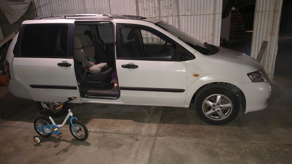 Mazda MPV 7 lugares 1.9Td 136cv