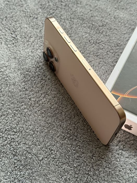 Продам IPhone 16 PRO MAX 256 Neverlock