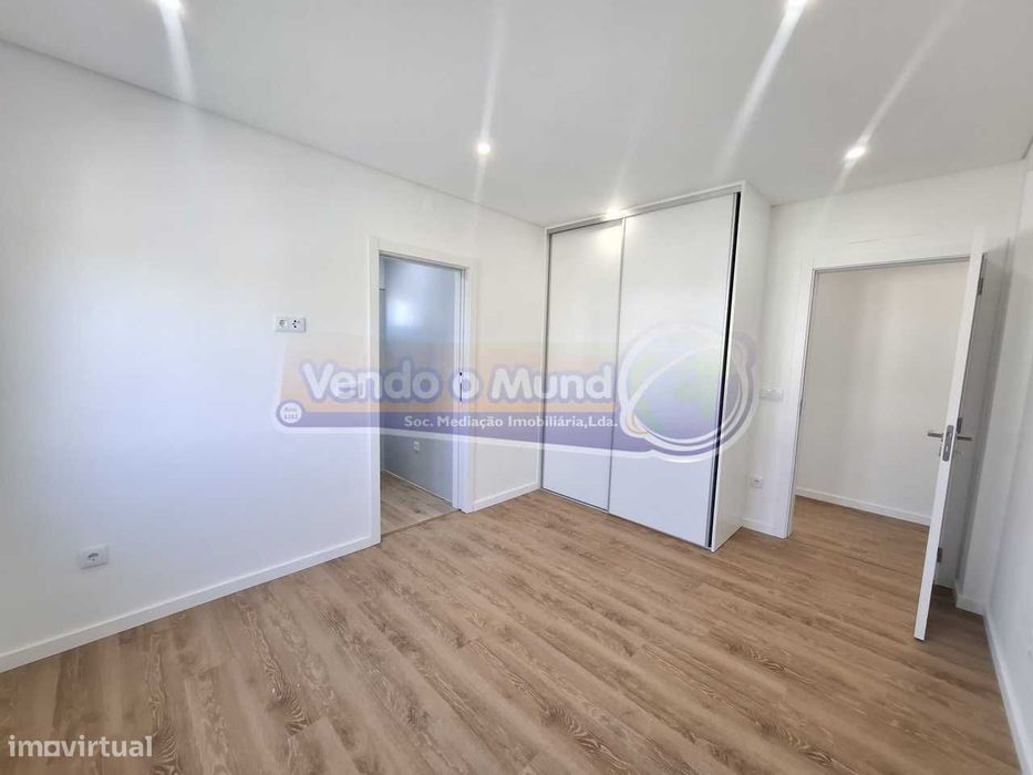 Apartamento T3 em Coruche (CRCH181)