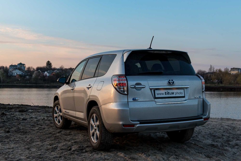 Продам електомобіль Toyota RAV4 EV 2012 року