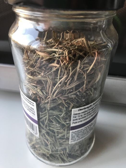 Plantas aromaticas desidratadas, temperos e chas